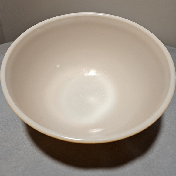 Vintage Pyrex Citrus Orange 403 Mixing/ Nesting Bowl - Picture 3 of 5